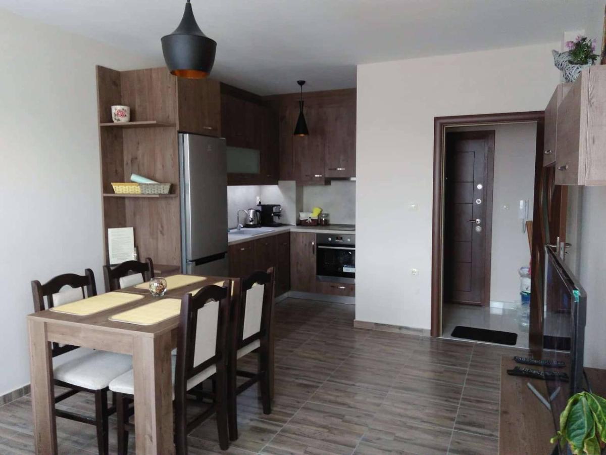 Nev Apart New Velingrad Kültér fotó