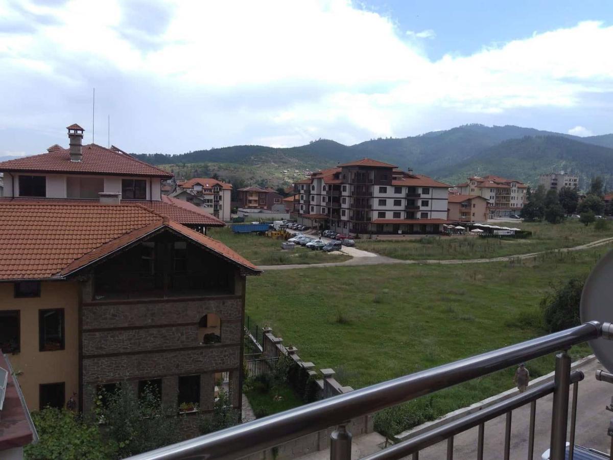 Nev Apart New Velingrad Kültér fotó